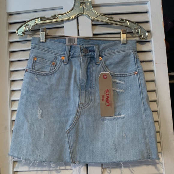 Levi’s High rise deconstructed denim skirt - Picture 1 of 6